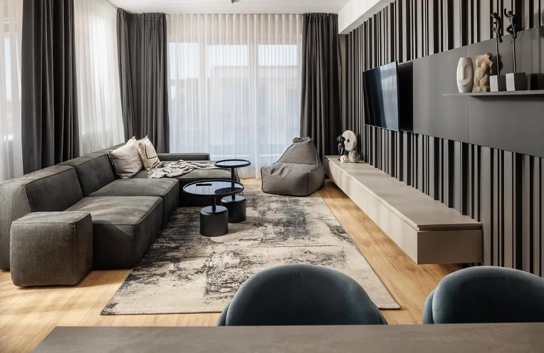 Mandala Designer Apartments With Free Private Parking, Near Mall Coresi-1